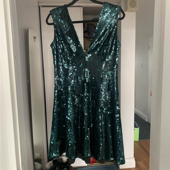 Dress The Population Emerald Sequin Dress - Sz 10 Bought at Nordstrom - Picture 5 of 9